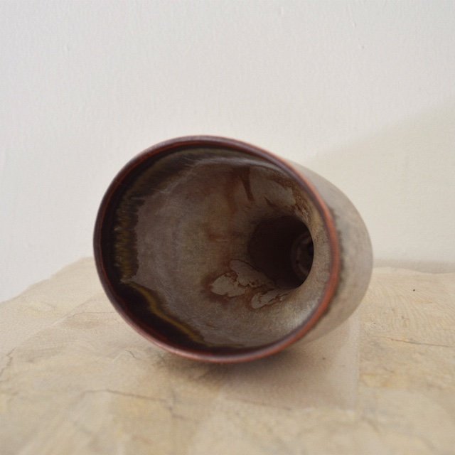 vintage minimalist Scandinavian ceramic bud vase inside view
